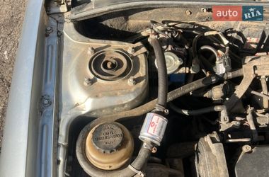 Седан Kia Sephia 2004 в Кривом Роге