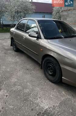 Седан Kia Sephia 2002 в Дубні