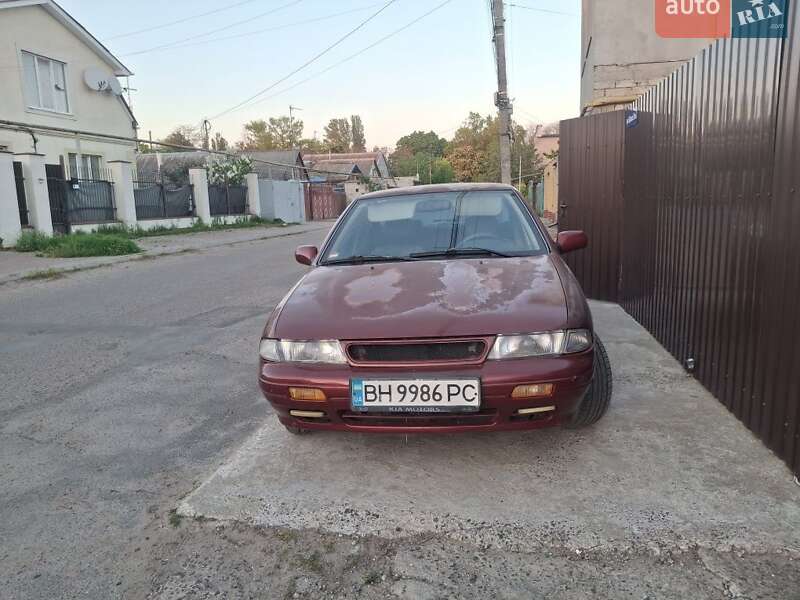 Седан Kia Sephia 1995 в Одессе