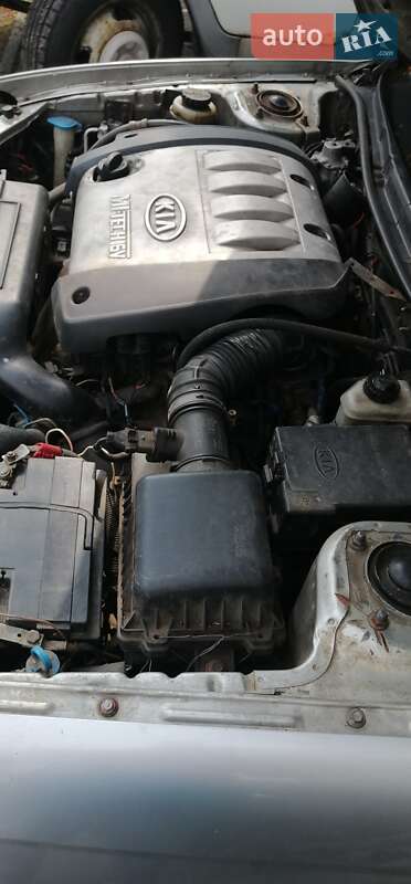 Седан Kia Shuma 2003 в Києві