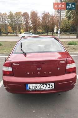 Седан Kia Shuma 2000 в Кривому Розі