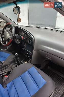 Седан Kia Shuma 2004 в 
