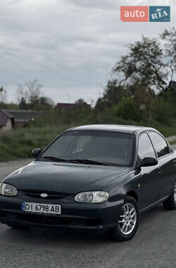 Седан Kia Shuma 2000 в Тернополе