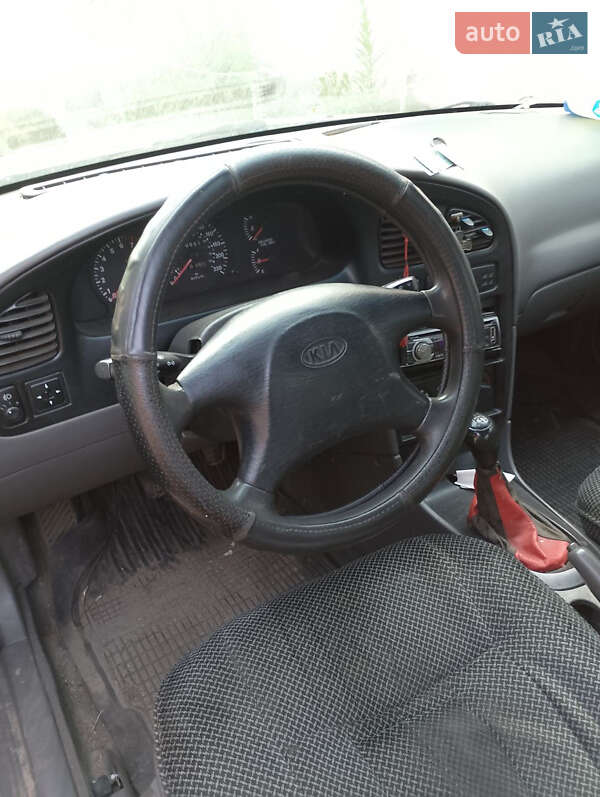 Седан Kia Shuma 1999 в Кременчуге