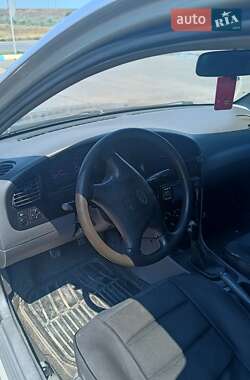 Седан Kia Shuma 2000 в Раздельной