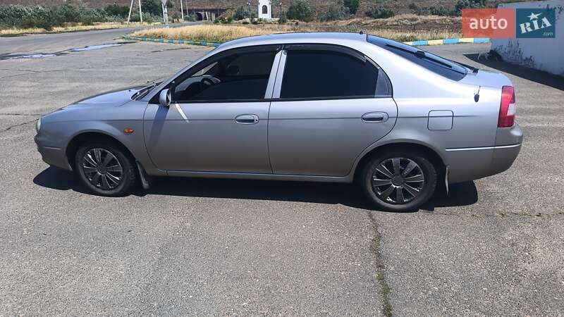 Седан Kia Shuma 2000 в Роздільній