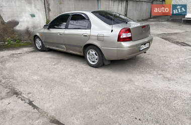 Седан Kia Shuma 1998 в Києві