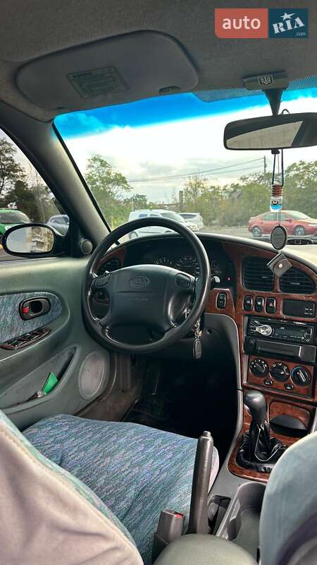 Седан Kia Shuma 2000 в Одессе