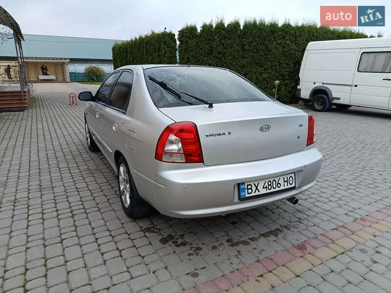 Седан Kia Shuma 2003 в Дунаївцях