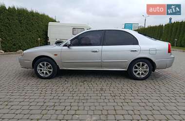 Седан Kia Shuma 2003 в  фото 5 Седан Kia Shuma 2003 в