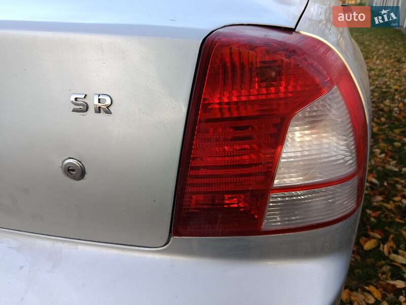 Седан Kia Shuma 2003 в Дунаївцях