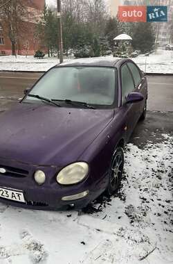 Седан Kia Shuma 2000 в Тернополе
