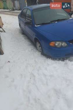 Седан Kia Shuma 2003 в Києві