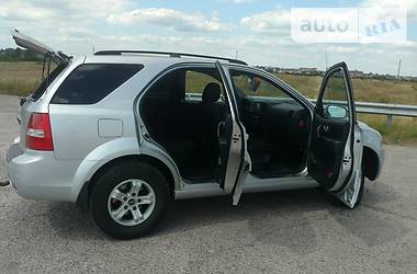 Позашляховик / Кросовер Kia Sorento 2006 в 