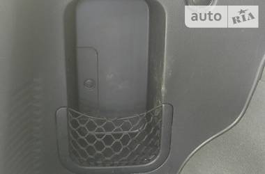 Позашляховик / Кросовер Kia Sorento 2006 в 