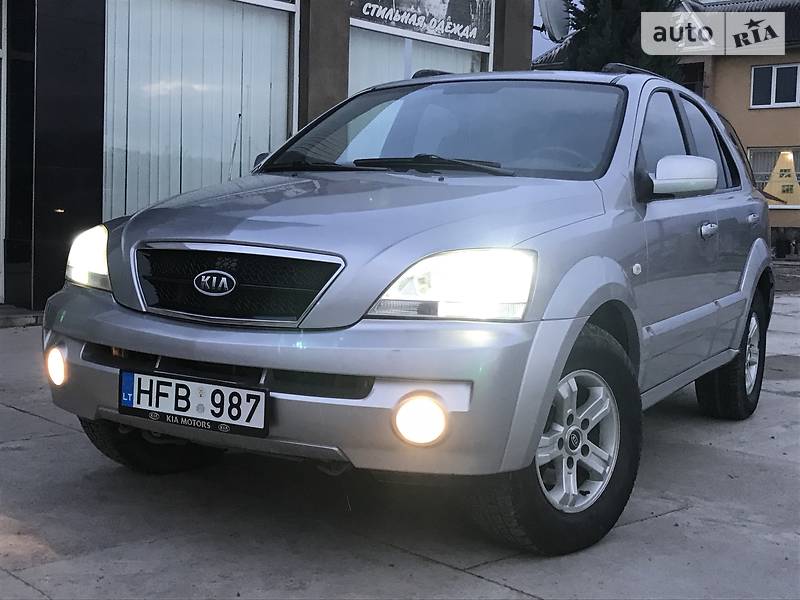 Внедорожник / Кроссовер Kia Sorento 2003 в Тячеве