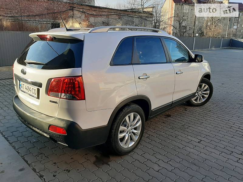 Позашляховик / Кросовер Kia Sorento 2010 в Калуші