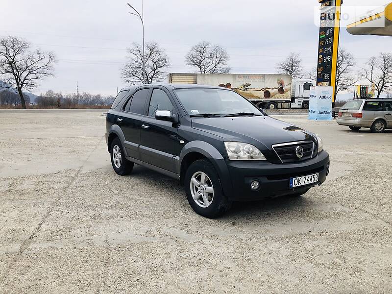 Внедорожник / Кроссовер Kia Sorento 2005 в Хусте