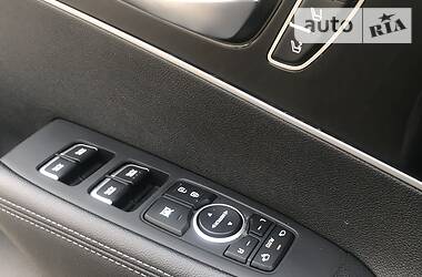 Позашляховик / Кросовер Kia Sorento 2016 в 