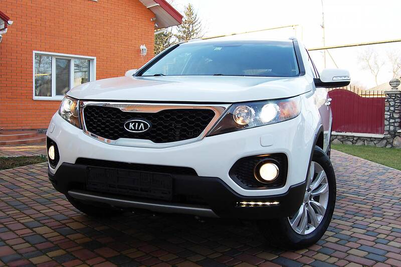 Позашляховик / Кросовер Kia Sorento 2011 в Умані