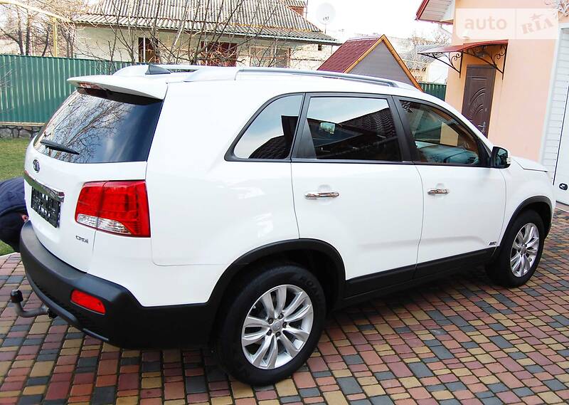 Позашляховик / Кросовер Kia Sorento 2011 в Умані