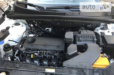 Позашляховик / Кросовер Kia Sorento 2010 в 