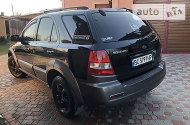 Позашляховик / Кросовер Kia Sorento 2005 в 