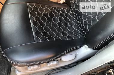 Позашляховик / Кросовер Kia Sorento 2005 в 