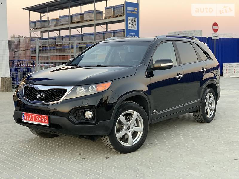 Позашляховик / Кросовер Kia Sorento 2010 в Івано-Франківську