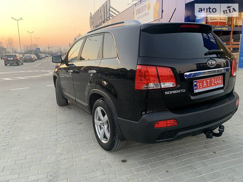 Позашляховик / Кросовер Kia Sorento 2010 в Івано-Франківську