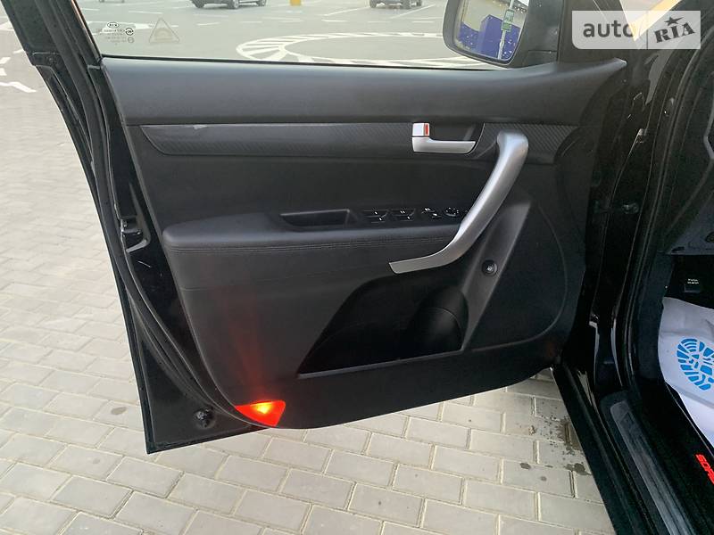 Позашляховик / Кросовер Kia Sorento 2010 в Івано-Франківську