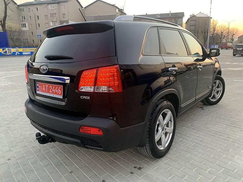 Позашляховик / Кросовер Kia Sorento 2010 в Івано-Франківську
