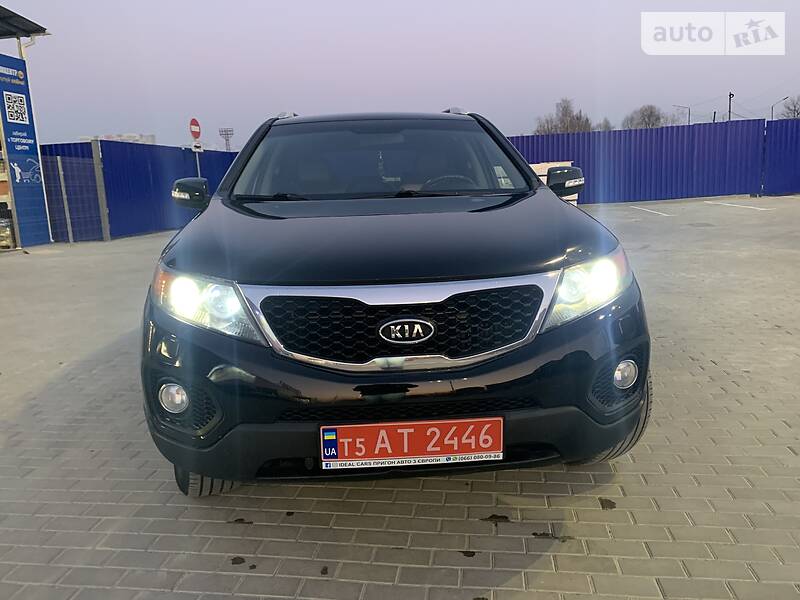 Позашляховик / Кросовер Kia Sorento 2010 в Івано-Франківську