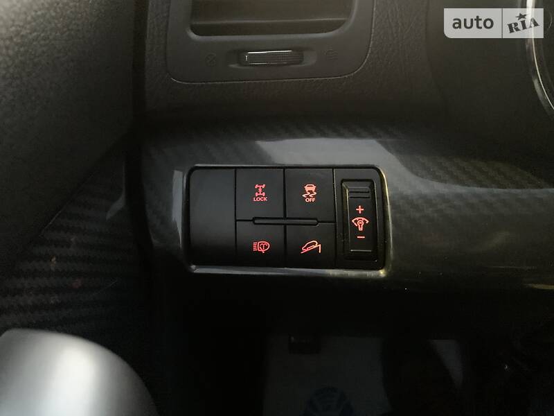 Позашляховик / Кросовер Kia Sorento 2010 в Івано-Франківську