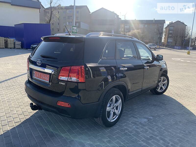 Позашляховик / Кросовер Kia Sorento 2010 в Івано-Франківську