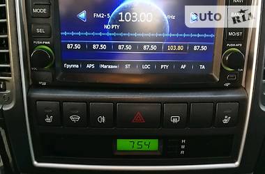 Позашляховик / Кросовер Kia Sorento 2008 в 