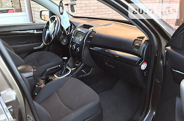 Позашляховик / Кросовер Kia Sorento 2009 в 