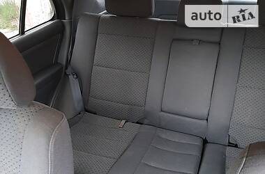 Позашляховик / Кросовер Kia Sorento 2004 в 