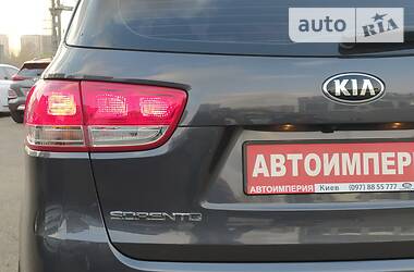 Позашляховик / Кросовер Kia Sorento 2016 в 