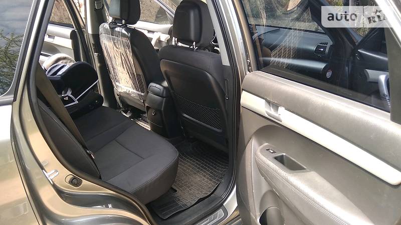 Позашляховик / Кросовер Kia Sorento 2011 в Ромнах