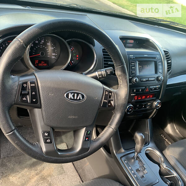 Позашляховик / Кросовер Kia Sorento 2011 в Рівному