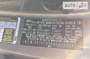 Позашляховик / Кросовер Kia Sorento 2011 в 