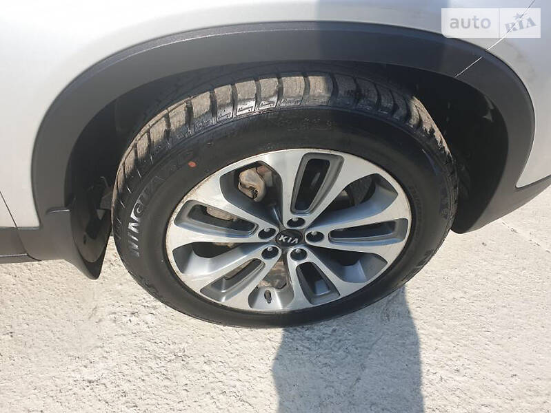 Позашляховик / Кросовер Kia Sorento 2013 в Одесі