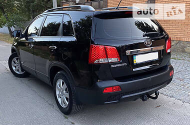 Внедорожник / Кроссовер Kia Sorento 2013 в Харькове