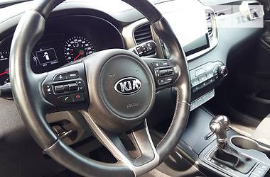 Внедорожник / Кроссовер Kia Sorento 2016 в Ивано-Франковске