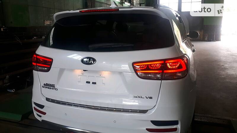 Внедорожник / Кроссовер Kia Sorento 2015 в Харькове