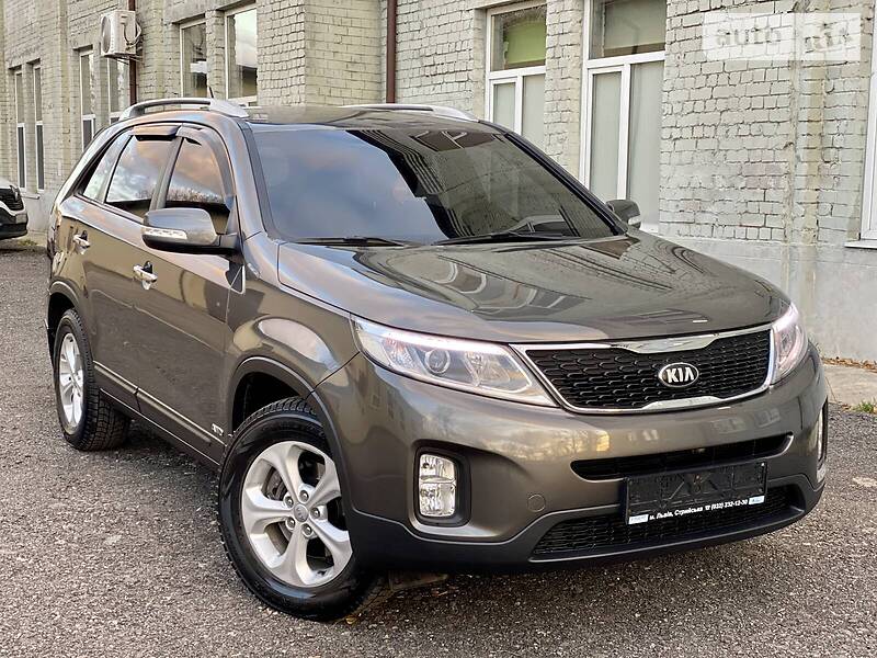Внедорожник / Кроссовер Kia Sorento 2012 в 