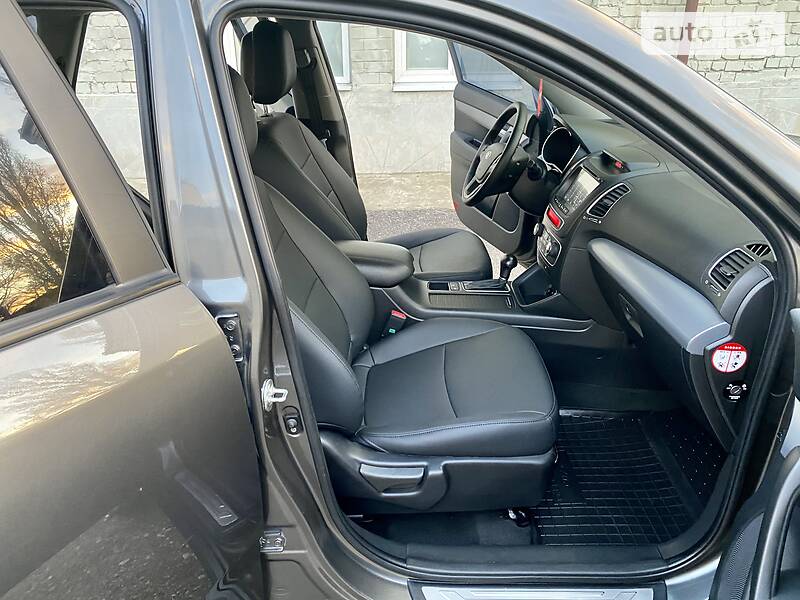 Позашляховик / Кросовер Kia Sorento 2012 в Києві фото 30 Позашляховик / Кросовер Kia Sorento 2012 в Києві