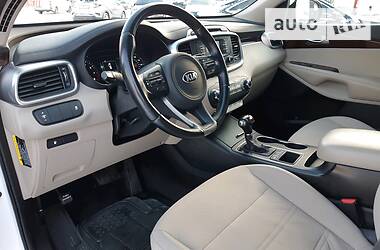 Позашляховик / Кросовер Kia Sorento 2015 в Києві