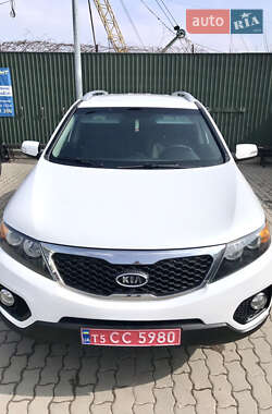 Позашляховик / Кросовер Kia Sorento 2010 в Володимирі